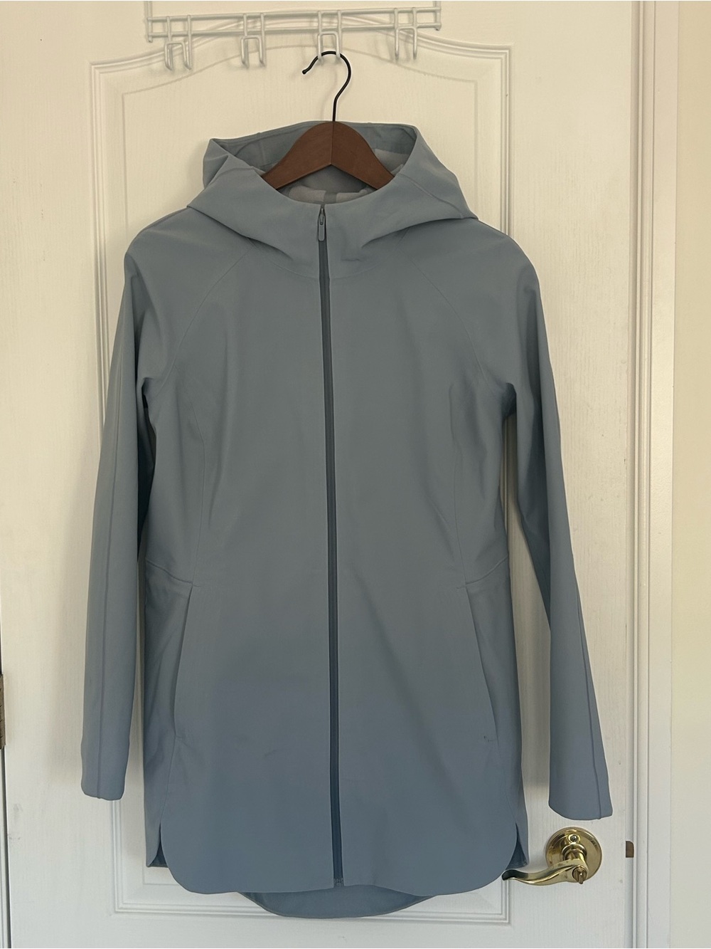 Lululemon Rain Rebel Jacket size 6